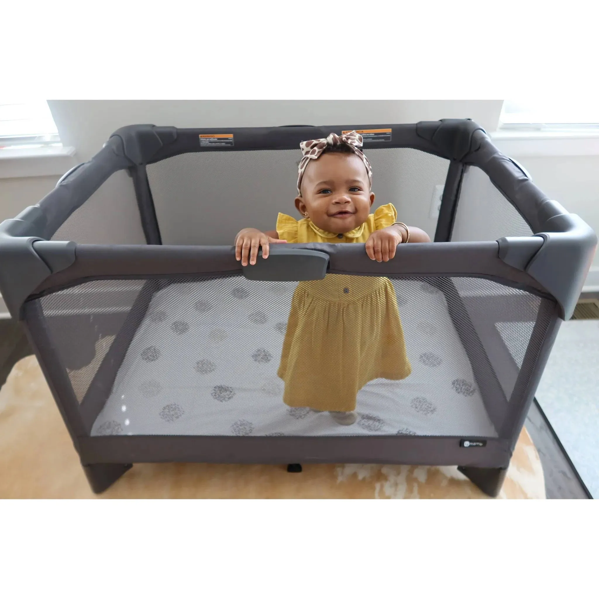 Breeze Go Portable Playard - Gray